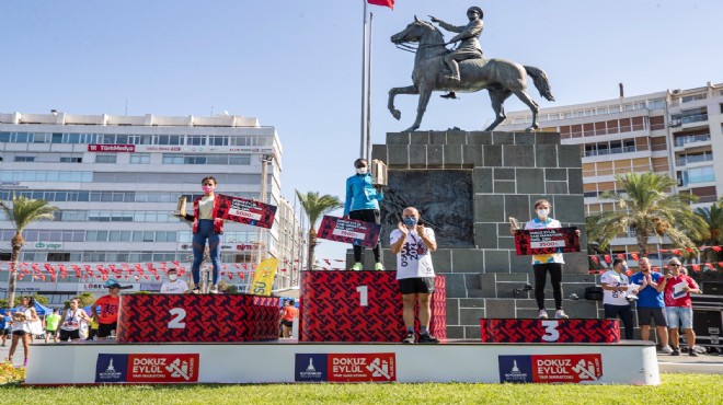 İzmir de yarı maraton heyecanı: Kenya ve Etiyopyalı atletlerden zafer, Soyer den  kişisel  rekor!