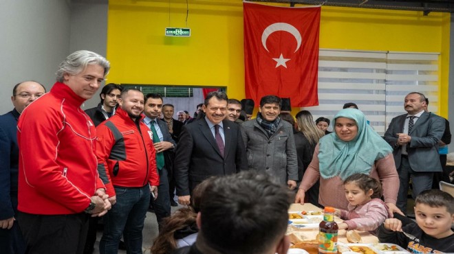 İzmir'de yükümlüler 2 bin kişiye iftar yemeği hazırlıyor