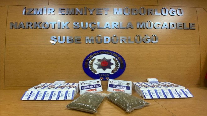 İzmir de ticari araca zehir baskını: Sentetik uyuşturucu, binlerce hap, 3 gözaltı!