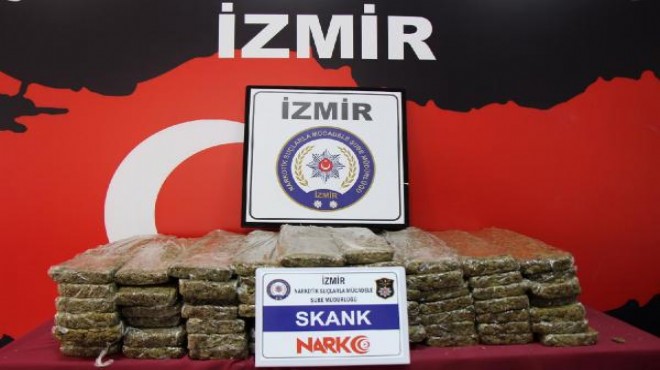 İzmir de zehir tacirlerine operasyon: 22 tutuklama!