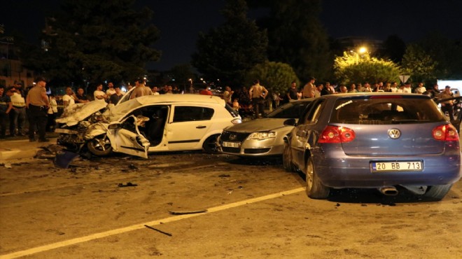 İzmir de zincirleme kaza: 7 yaralı