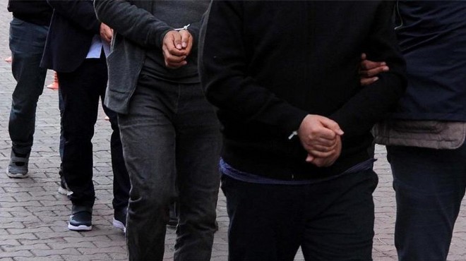 İzmir deki FETÖ operasyonunda 116 tutuklama, 60 asker de itirafçı oldu