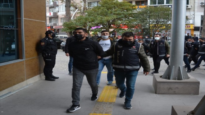 İzmir deki silah kaçakçılığı operasyonunda 7 tutuklama!