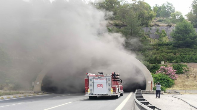İzmir deki tünelde yangın kabusu: TIR alev topuna döndü!
