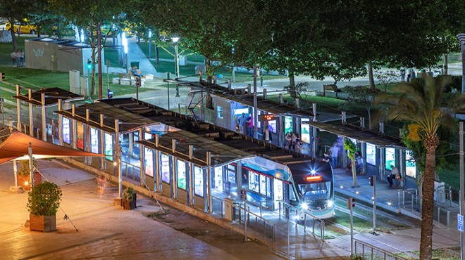 İzmir e önemli  tramvay  uyarısı: Panik yok!