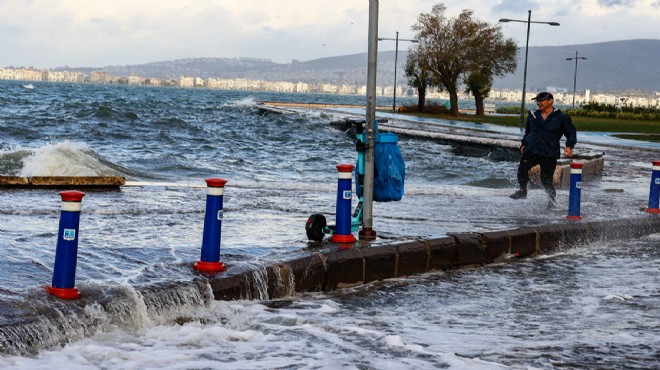 İzmir için kuvvetli yağış ve fırtına uyarısı!