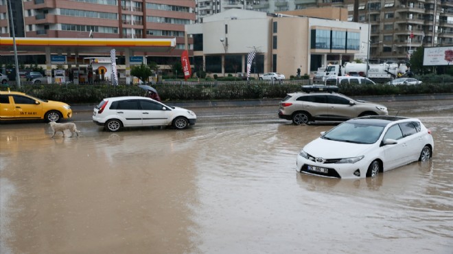 İzmir için sel raporu: Su toprakla buluşamıyor!