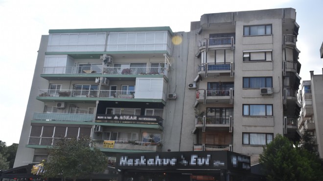 İzmir in eğik apartmanlarında tehlike sürüyor