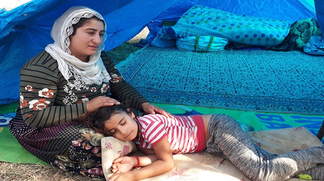 İzmir in göbeğinde dram: 6 kişilik ailenin çadır hayatı!