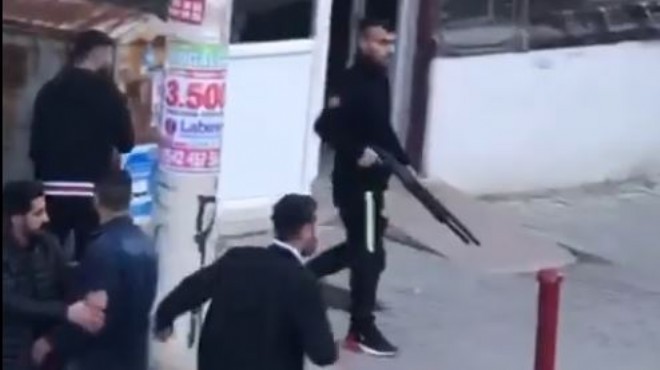 İzmir in göbeğinde pompalı tüfekli kavga!