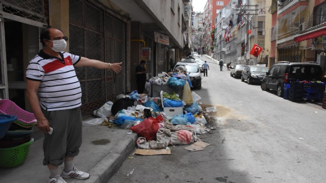 İzmir in o mahallesinde çöp isyanı!