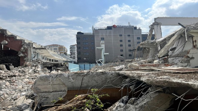 İzmir in simge havuzu  tam olimpik  olarak dönecek: İhale tarihi belli oldu