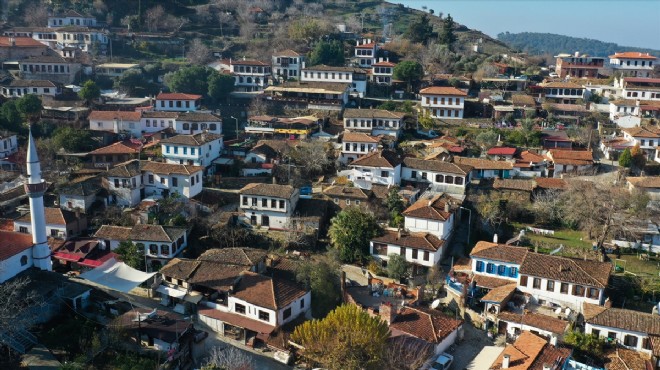 İzmir in tarihi köyü yılbaşında kapalı gişe!