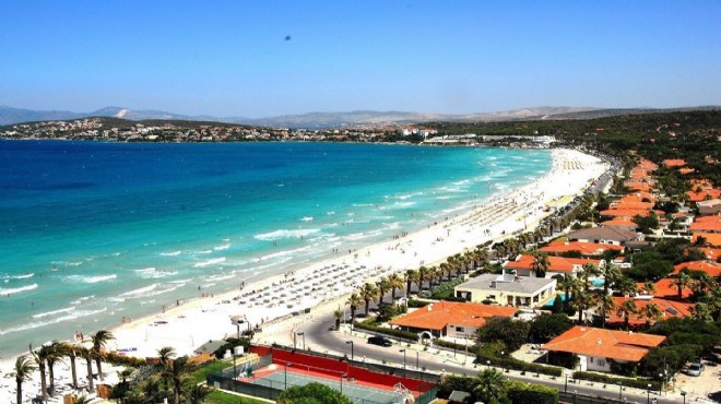 İzmir in turistik ilçesinde seçim günü kararı: Tüm plajlar kapalı!