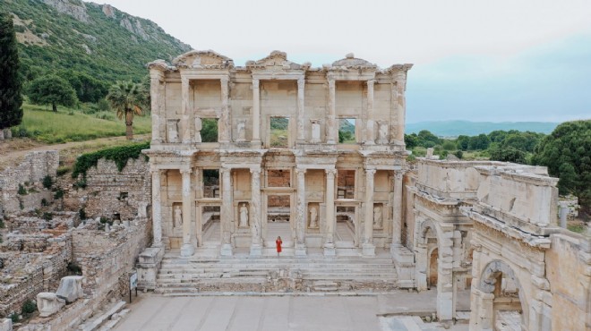İzmir in üç boyutlu tanıtımına Efes ve Bergama da dahil edilecek!