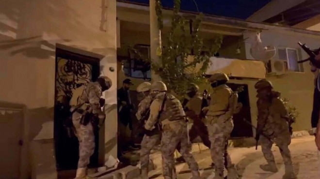 İzmir merkezli FETÖ baskını!