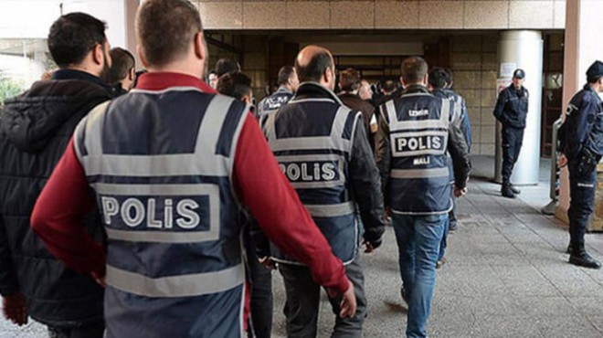 İzmir merkezli FETÖ operasyonu: 15 gözaltı!