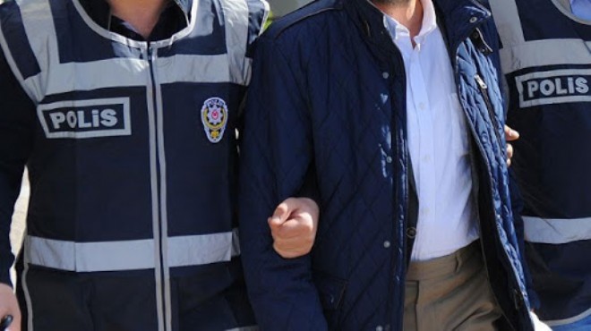 İzmir merkezli FETÖ operasyonu: Gözaltılar arasında 2 eski emniyet müdürü de var