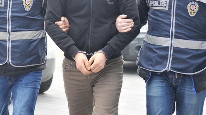İzmir merkezli FETÖ operasyonunda 81 tutuklama