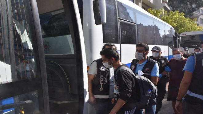 İzmir merkezli FETÖ operasyonunda tutuklu sayısı yükseldi