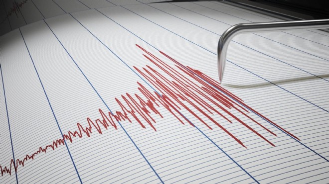 İzmir sallandı! Deprem uzmanından açıklama: 2020 deki depremin artçısı