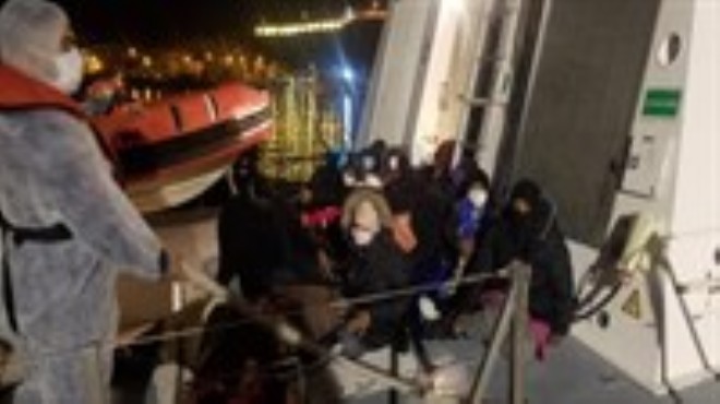 İzmir sularında 69 hayat kurtaran iki operasyon
