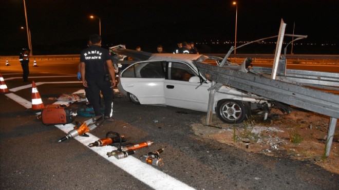 İzmir yolunda korkunç kaza: 3 ölü, 2 yaralı