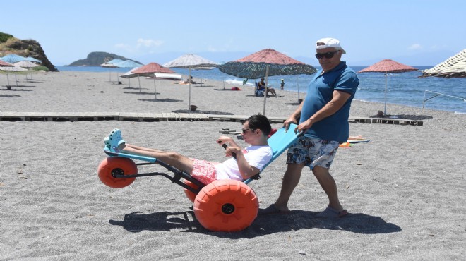 İzmirli girişimciden engelli ve yaşlılar için sahil yürüteci