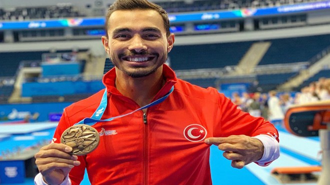 İzmirli jimnastikçi Ferhat Arıcan dan tarihi başarı