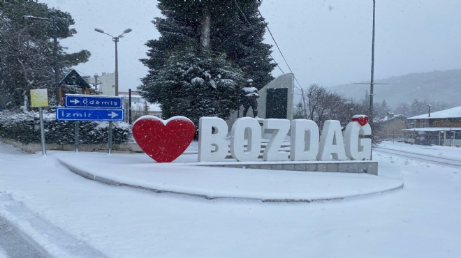 Kar sürprizi: İzmir in zirvesi beyaza büründü!