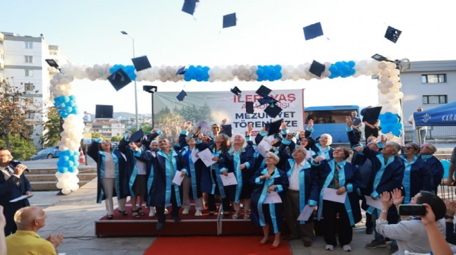 Karabağlar'da ikinci baharda mezuniyet coşkusu