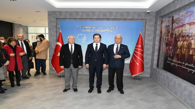 Karabağlar dan CHP İzmir e  hayırlı olsun  ziyareti