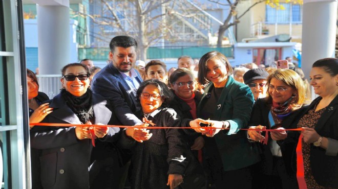 Karabağlar'da bir günde iki açılış!