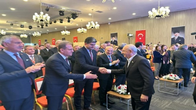 Kılıçdaroğlu belediye başkanlarıyla toplandı