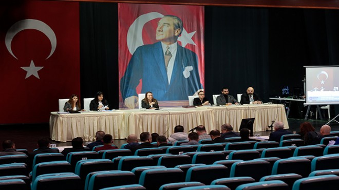 Konak Meclisi'nde 6 Şubat depremleri anıldı