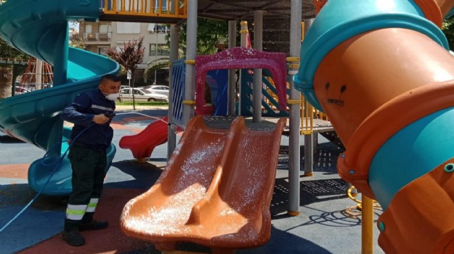 Konak’ta parklar çocuklar için hazırlanıyor