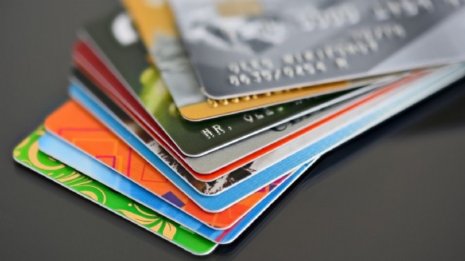 Kredi kartı harcamalarında yeni zirve!