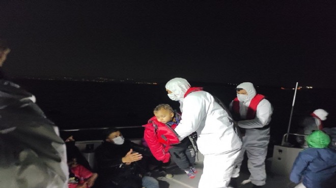 Lastik botta sürüklenen 23 sığınmacı kurtarıldı