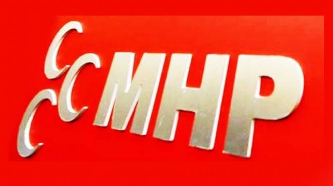 MHP İzmir de başkanlar görevinin başında, yönetimden 8 istifa!