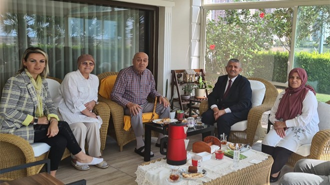 MHP İzmir 30 ilçede ev ev politikaları anlatacak!