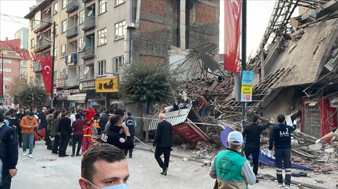Malatya da iki katlı bina çöktü: Yaralılar var
