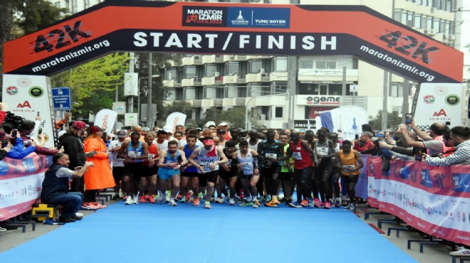 Maraton İzmir’de yeniden rekor!