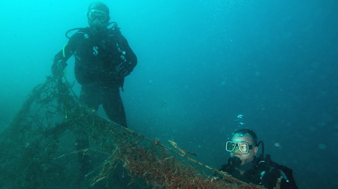 Mavi sularda  hayalet ağ  alarmı: Deniz canlılarının felaketi oluyor!