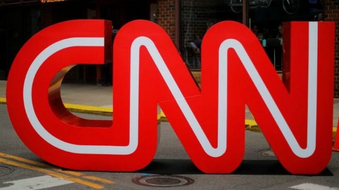 Medya devi CNN de istifa depremi!