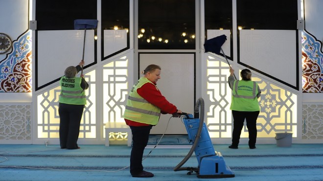 Menderes'te Ramazan temizliği