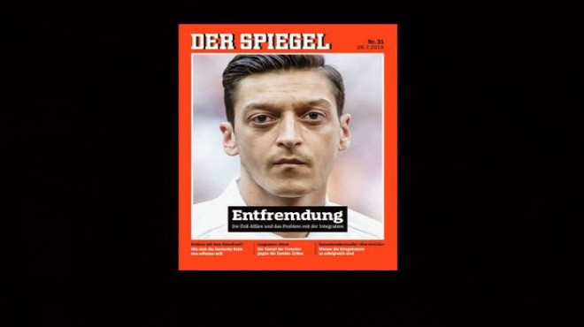 Mesut Özil, Der Spiegel in kapağında!