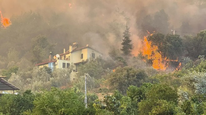 Muğla'da alevler evlere ulaştı, yurttaşlar tahliye ediliyor