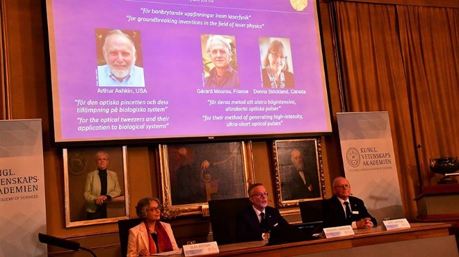 Nobel Fizik Ödülü nü kazananlar belli oldu