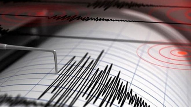 Peş peşe korkutan depremler: İzmir i de salladı!