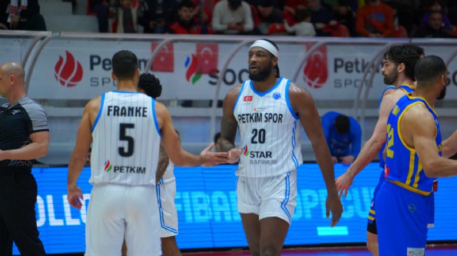 Petkimspor liderliği son saniyede kaçırdı